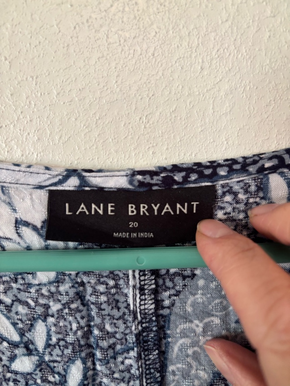 3/$20 Lane Bryant Navy & White Floral Lace-Trim Blouse - Picture 3 of 4